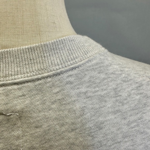 Abercrombie Fitch Soft A&F Gray Embroidered Hotel Mer Sweatshirt Size Large - Picture 11 of 14